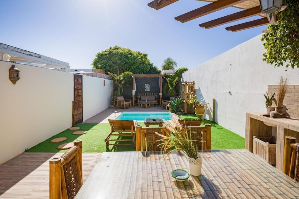 Villa La Isla By Rentaholidayslanzarote Playa Blanca  Exterior photo